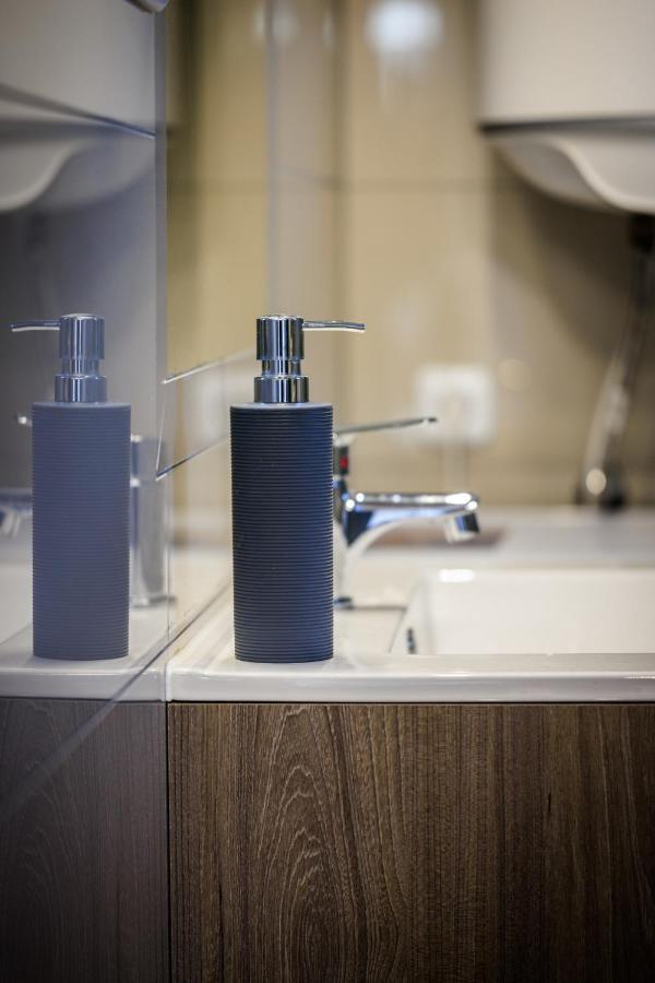 Fekete Orchidea Apartman Balatonkenese Εξωτερικό φωτογραφία